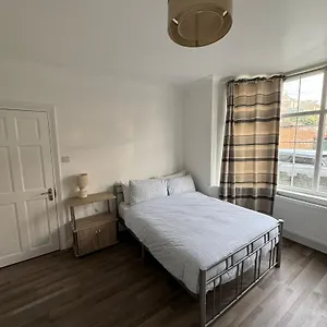  Homestay Oxborne Uk - Gardner United Kingdom
